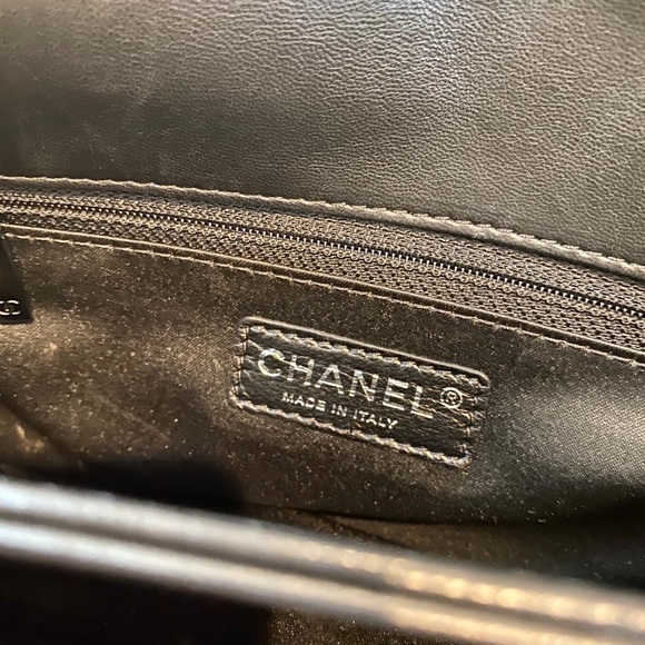 💓Sold💓Large Chanel Square Flap - Picture 9 of 16